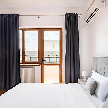 Downtown Victoria Apartments By Citybookings Bukarest Kültér fotó