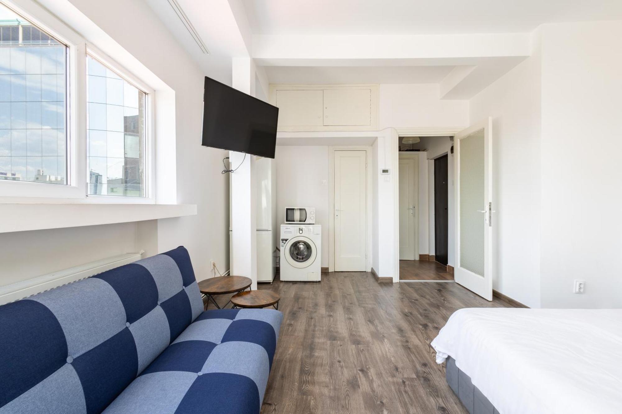Downtown Victoria Apartments By Citybookings Bukarest Kültér fotó
