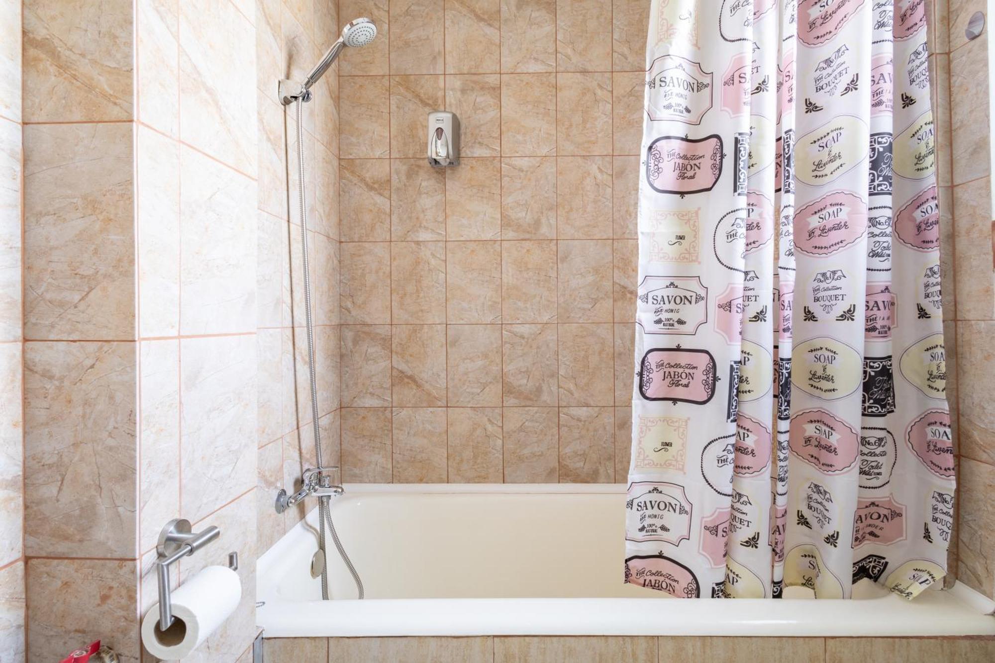 Downtown Victoria Apartments By Citybookings Bukarest Kültér fotó